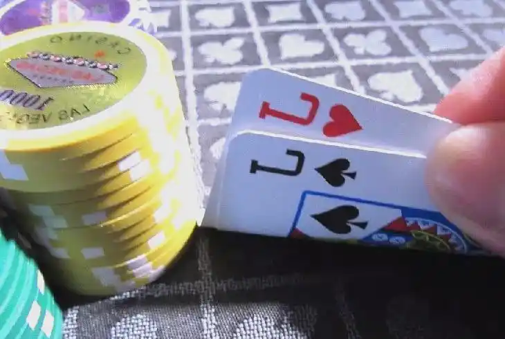 德州扑克牌面类型策略_静态翻牌动态翻牌湿透翻牌分析_GG德州扑克牌型组合策略