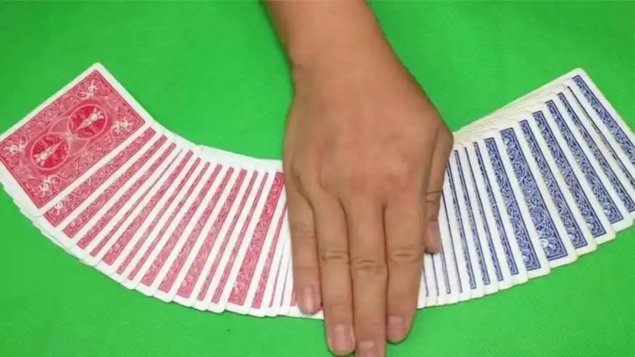 提升扑克游戏水平_GG扑克锦标赛策略_扑克策略技巧