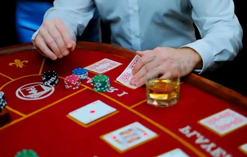 GTO策略详解与应用_GG德州扑克创新策略_德州扑克GTO策略