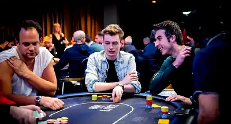 GG德州扑克热门策略_底池赢率与弃牌赢率对比_德州扑克弃牌赢率应用